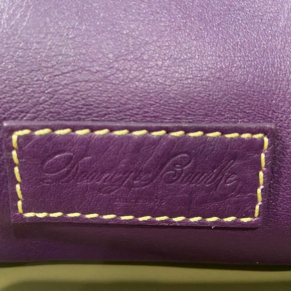Dooney & Bourke purple barrel bag! - Picture 2 of 5